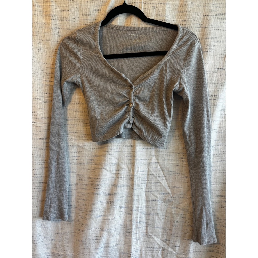 American Eagle Gray Ribbed Ruched Button Front Cropped Long Sleeve Top Medium